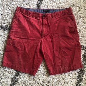 Banana Republic Men’s Chino shorts red